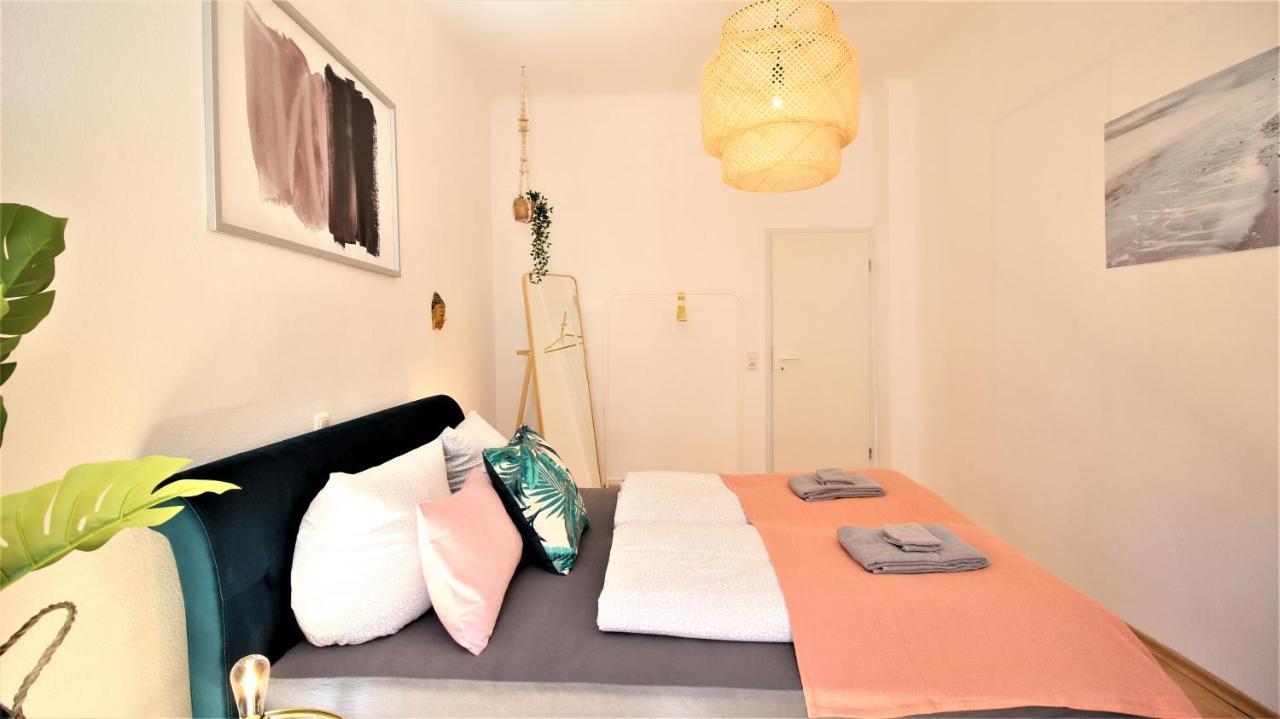 Homie Stay Schiestlstrasse - Moderne Altbauapartments, Nahe Stadtzentrum & Weinberge Вюрцбург Екстер'єр фото