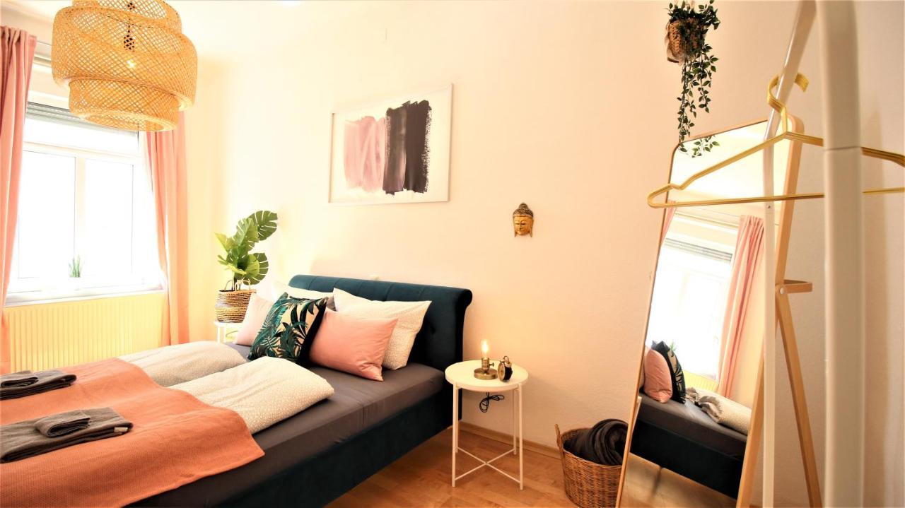 Homie Stay Schiestlstrasse - Moderne Altbauapartments, Nahe Stadtzentrum & Weinberge Вюрцбург Екстер'єр фото