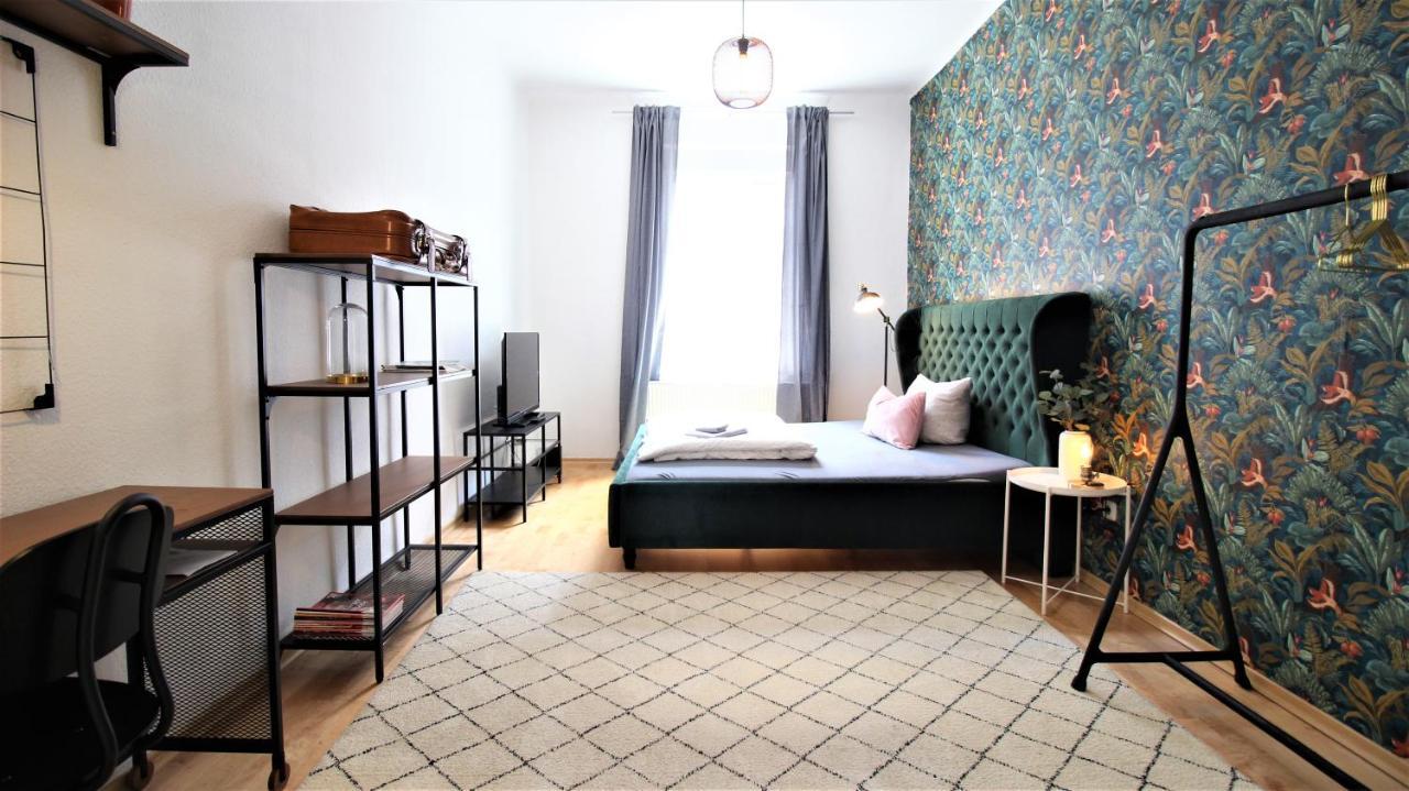 Homie Stay Schiestlstrasse - Moderne Altbauapartments, Nahe Stadtzentrum & Weinberge Вюрцбург Екстер'єр фото